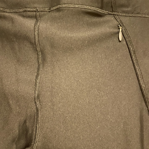 Under Armour activewear leggings - Picture 3 of 5